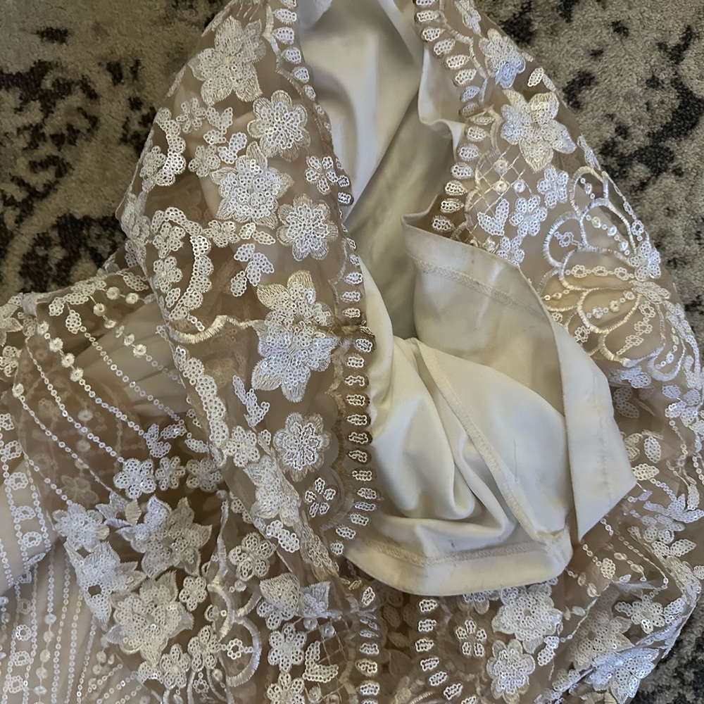 Adrianna Papell Dress size 2 but was altered - Picture 4 of 7
